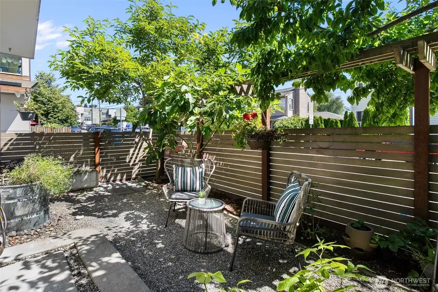 6729 14th Avenue Nw #A, Seattle, WA 98117 - #3