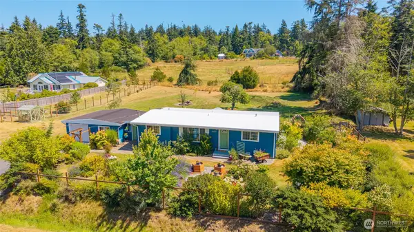 3547 Smugglers Cove Road, Greenbank, WA 98253