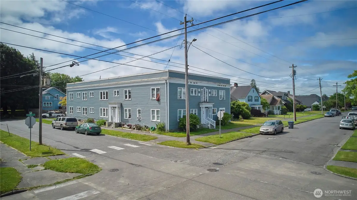 301 W 3rd Street, Aberdeen, WA 98520 - #1