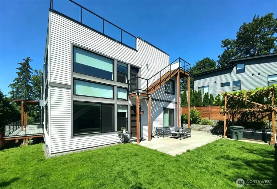 3621 Lincoln Avenue Ne, Renton, WA 98056 - #2