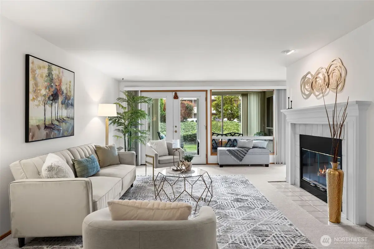 233 3rd Avenue S #101, Edmonds, WA 98020 - #1