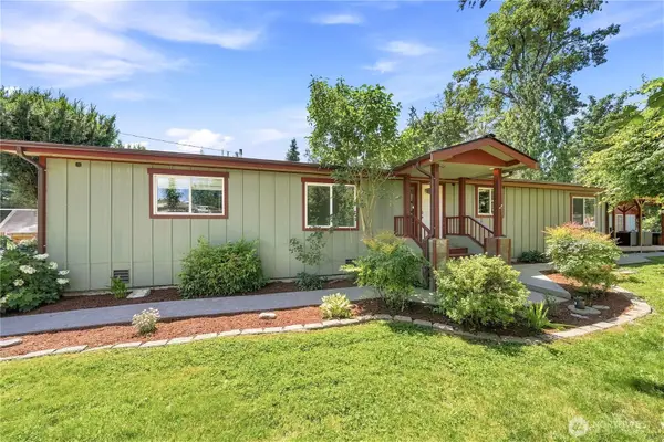 516 Beach Drive, Snohomish, WA 98290