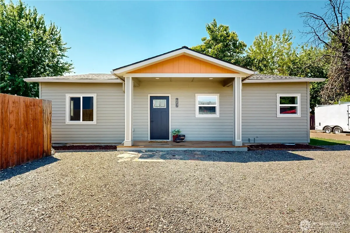 905 Cowl Street, Milton Freewater, OR 97862 - #1