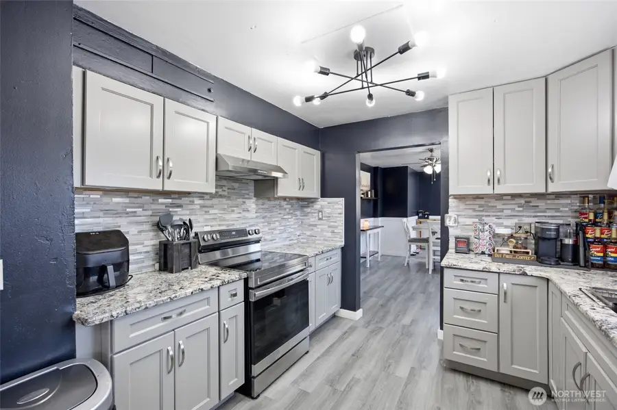 1218 SW D St, Ephrata, WA 98823 - #2