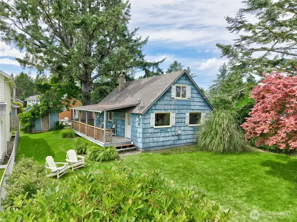 4509 L Place, Seaview, WA 98644