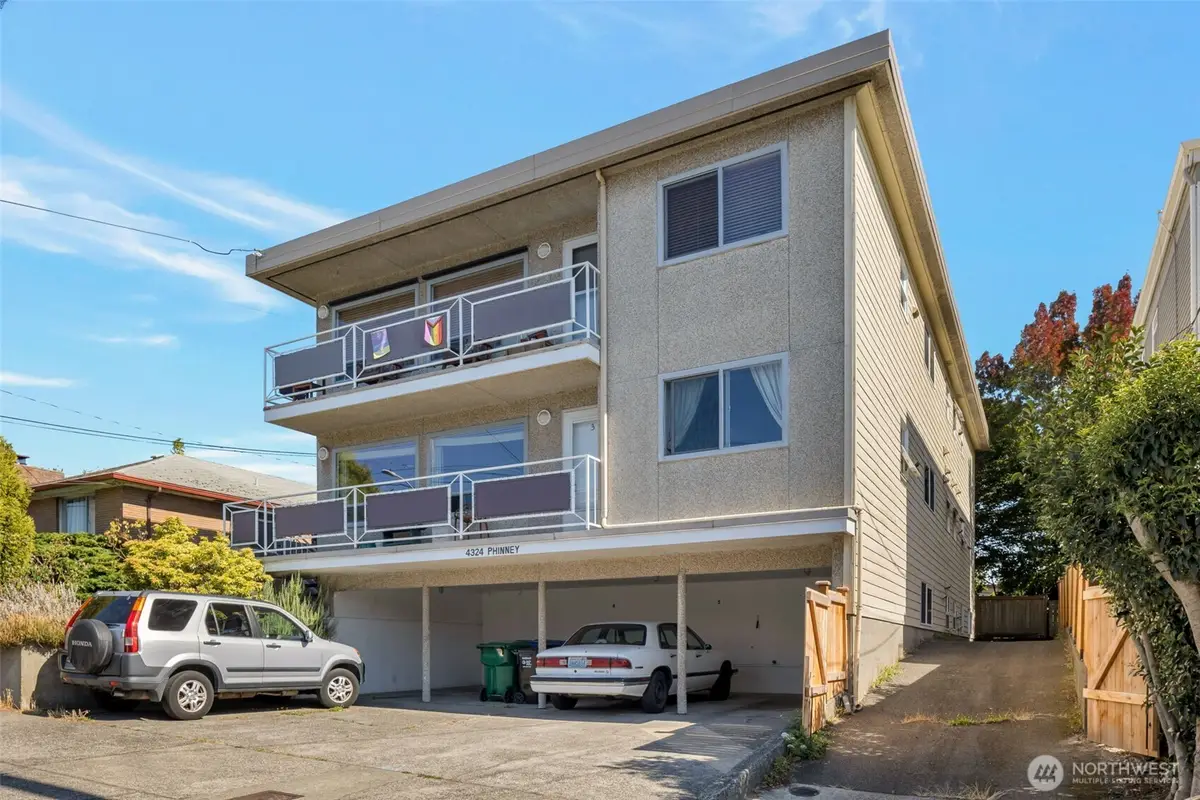4324 Phinney Avenue N #1, Seattle, WA 98103 - #1