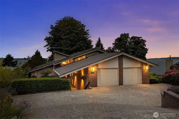 7320 164th Place Sw, Edmonds, WA 98026