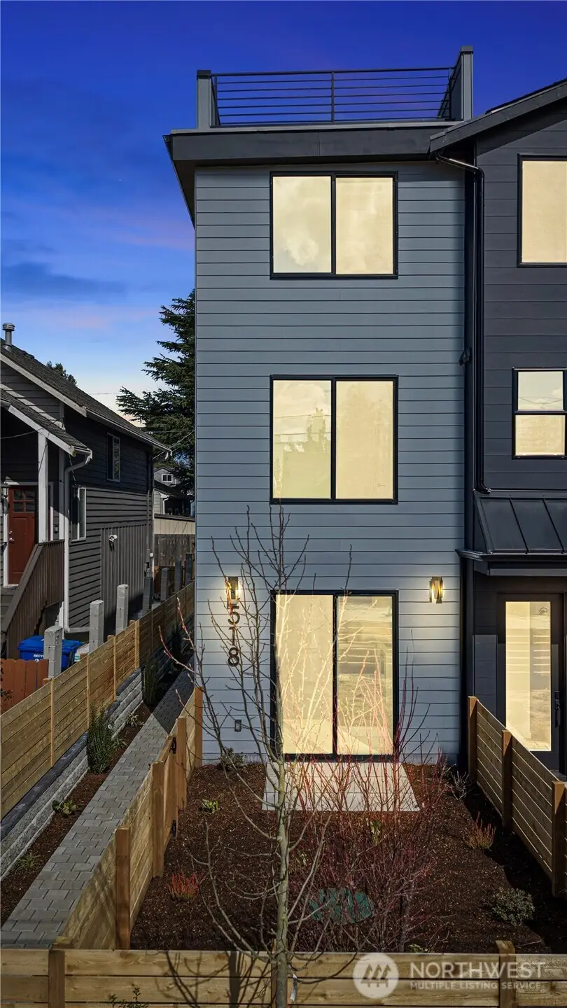 518 N 102nd Street, Seattle, WA 98133 - #1