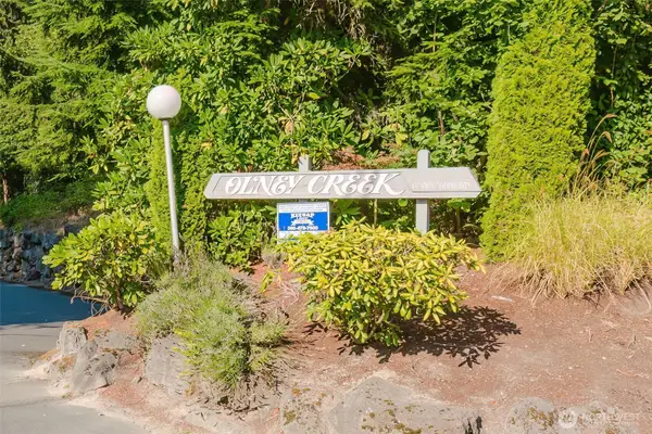 2969 SE Mile Hill Drive #E2, Port Orchard, WA 98366