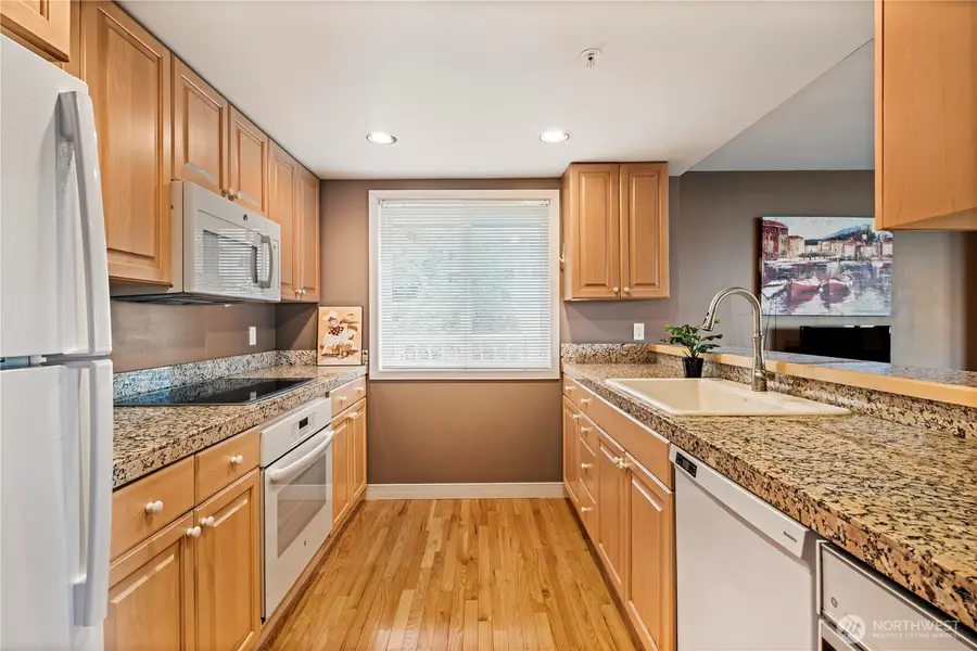 601 W Mercer Place #304, Seattle, WA 98119 - #2