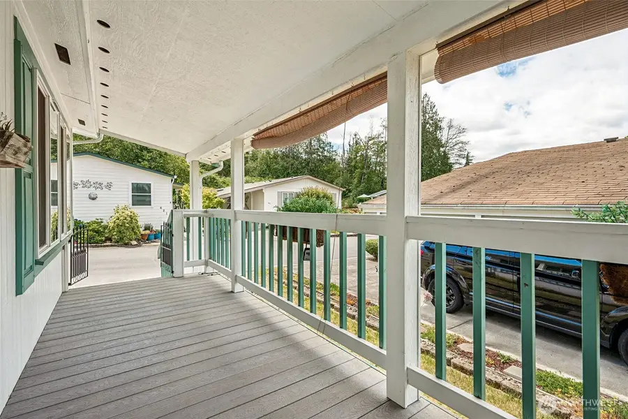 592 NE Saturn Lane, Bremerton, WA 98311 - #3
