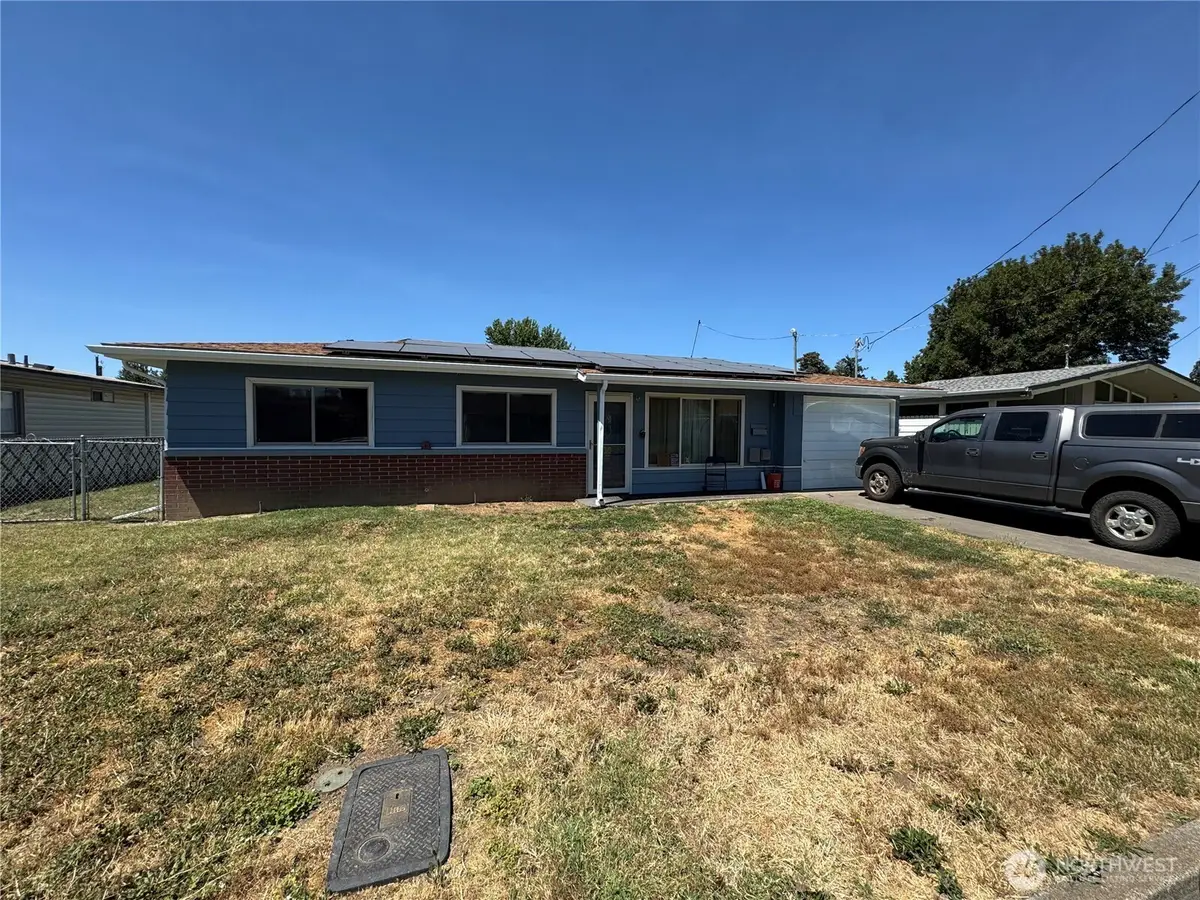 820 SE Cedar Avenue, College Place, WA 99324 - #1