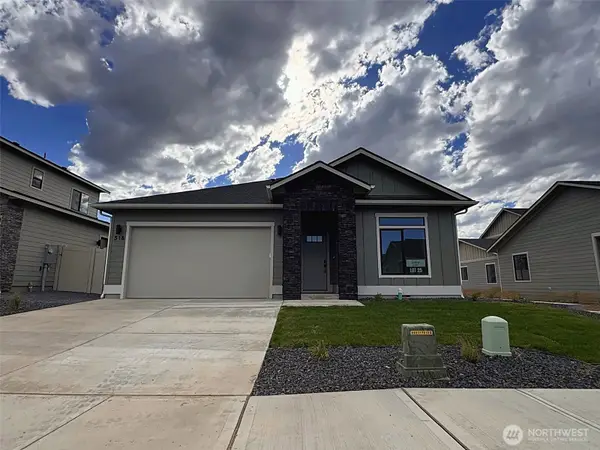 518 S Oasis Loop, East Wenatchee, WA 98802