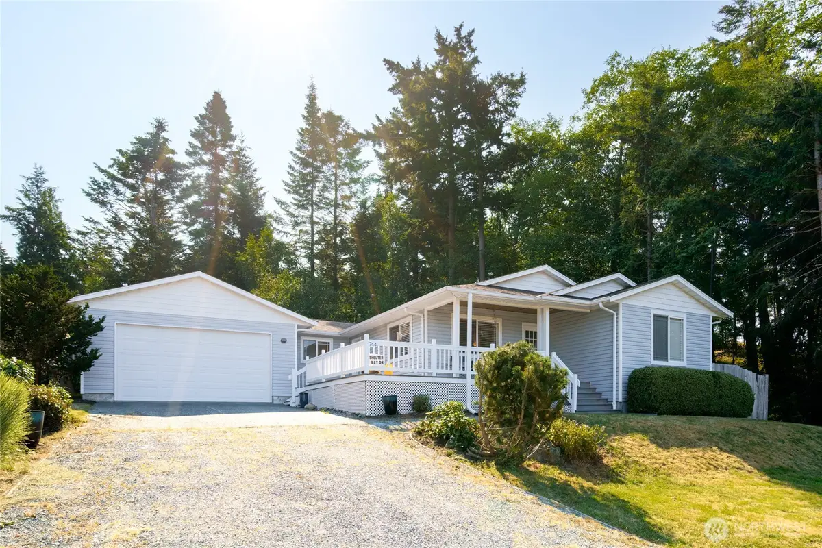 744 Shelter Bay Dr, La Conner, WA 98257 - #1