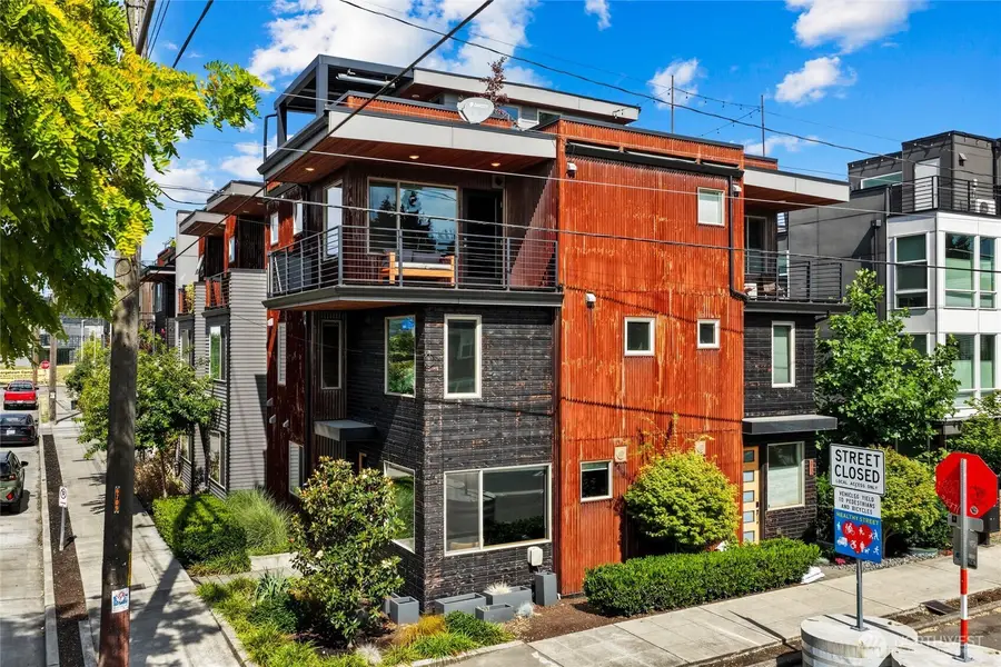 724 S Willow Street, Seattle, WA 98108 - #2