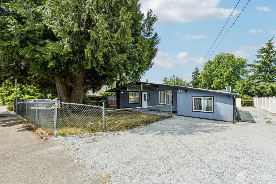13039 24th Avenue S, Seattle, WA 98168 - #2