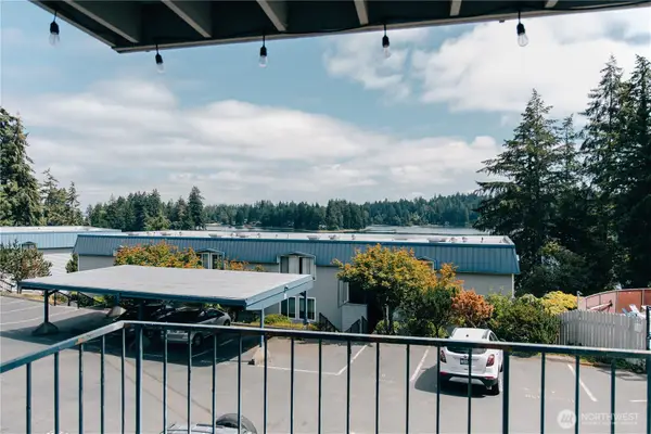 924 Shorewood Drive #49, Bremerton, WA 98312
