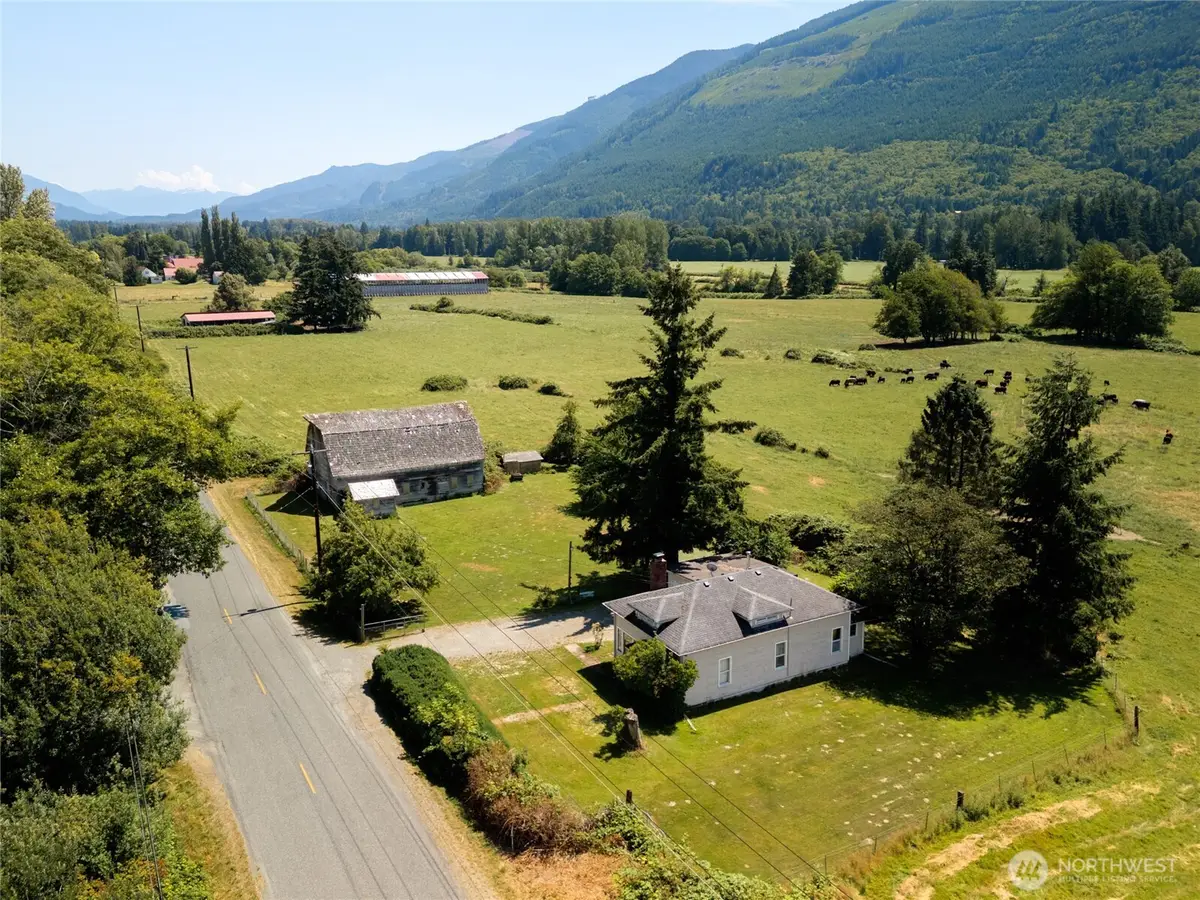 35240 Lyman Hamilton Highway, Sedro Woolley, WA 98284 - #1