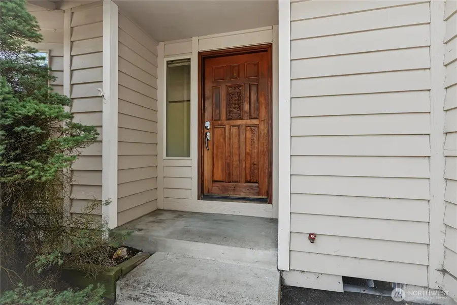 9901 76th Street Sw, Lakewood, WA 98498 - #2