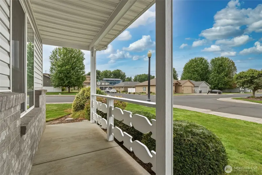777 SE Magnoni, College Place, WA 99324 - #3