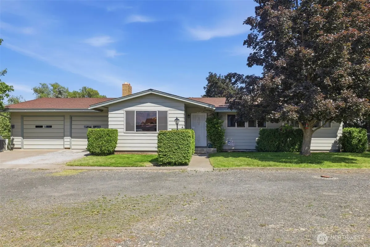 401 11th Street, Davenport, WA 99122 - #1