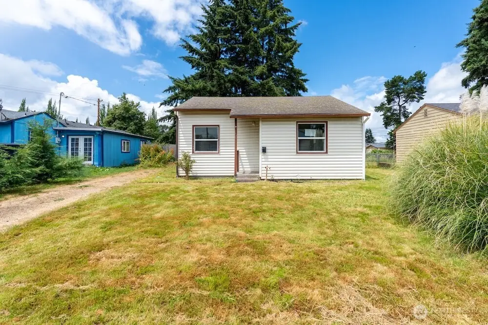 307 Cypress, Longview, WA 98632 - #1