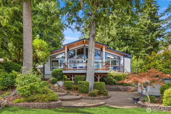 250 N Webster Lane, Lilliwaup, WA 98555