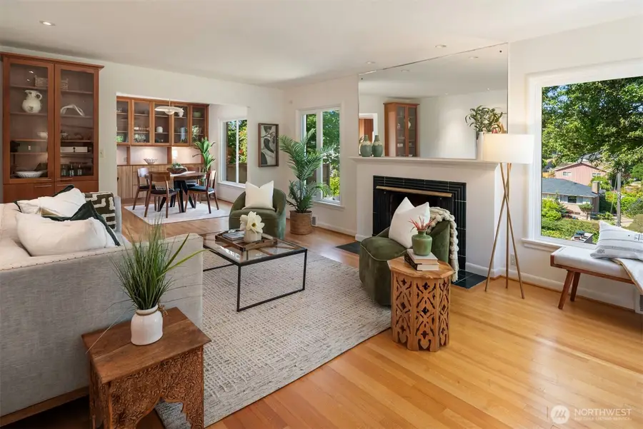 2313 47th Avenue Sw, Seattle, WA 98116 - #3