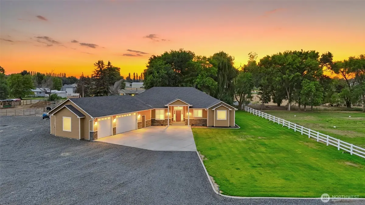 10875 Road 5.6 Ne, Moses Lake, WA 98837 - #1