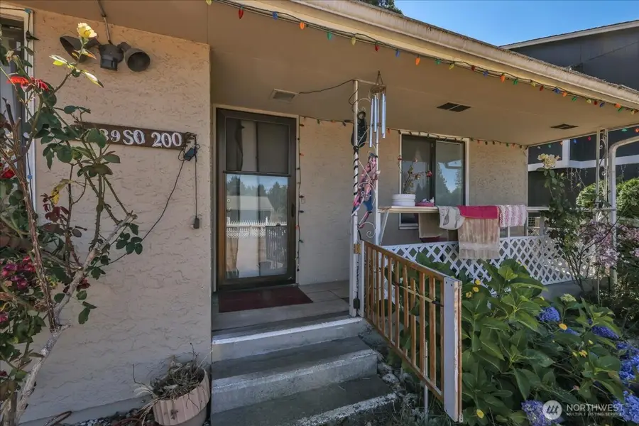 3039 S 200th Street, Seatac, WA 98198 - #2
