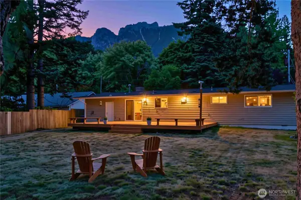 413 Thrasher Avenue Ne, North Bend, WA 98045
