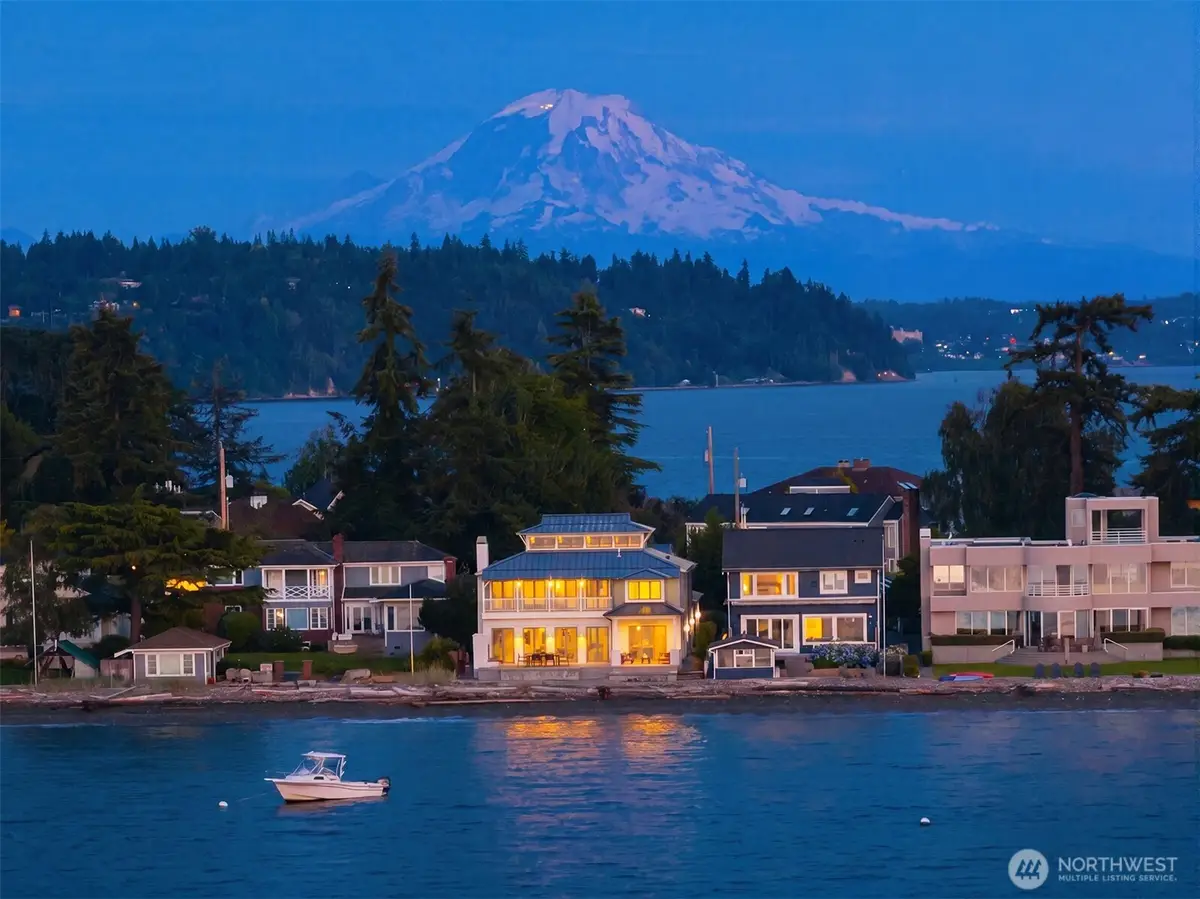7 Three Tree Point Lane, Burien, WA 98166 - #1