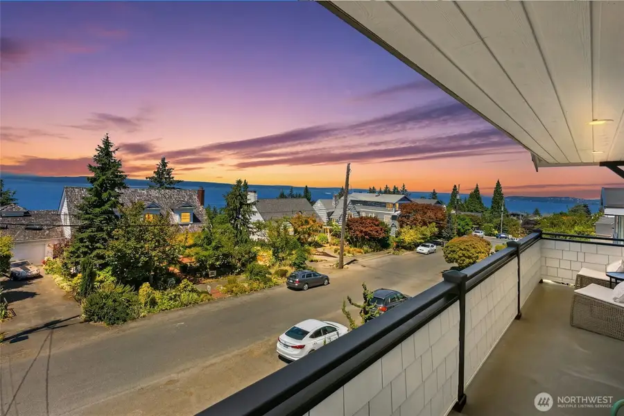4048 56th Avenue Sw, Seattle, WA 98116 - #2