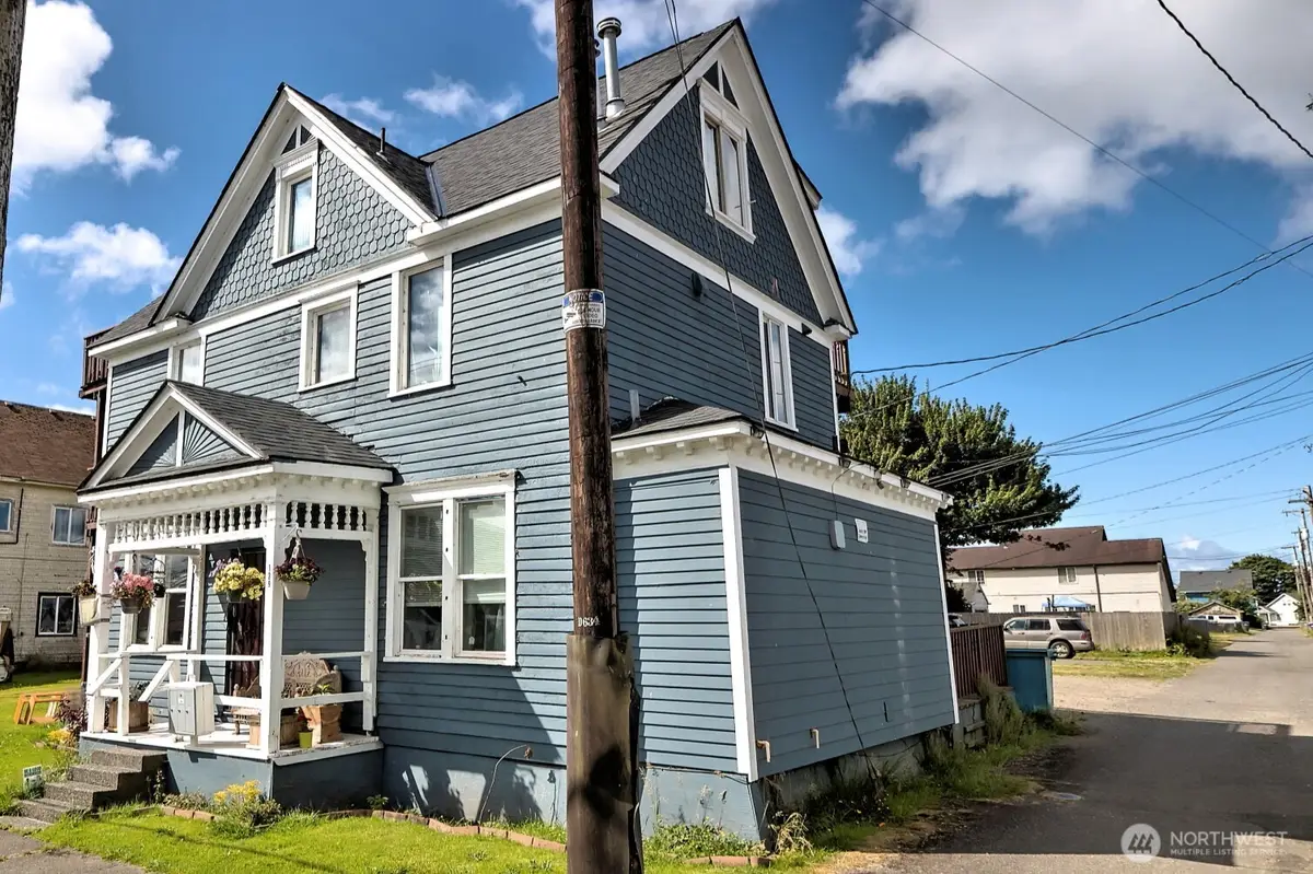 109 N Washington Street, Aberdeen, WA 98520 - #1
