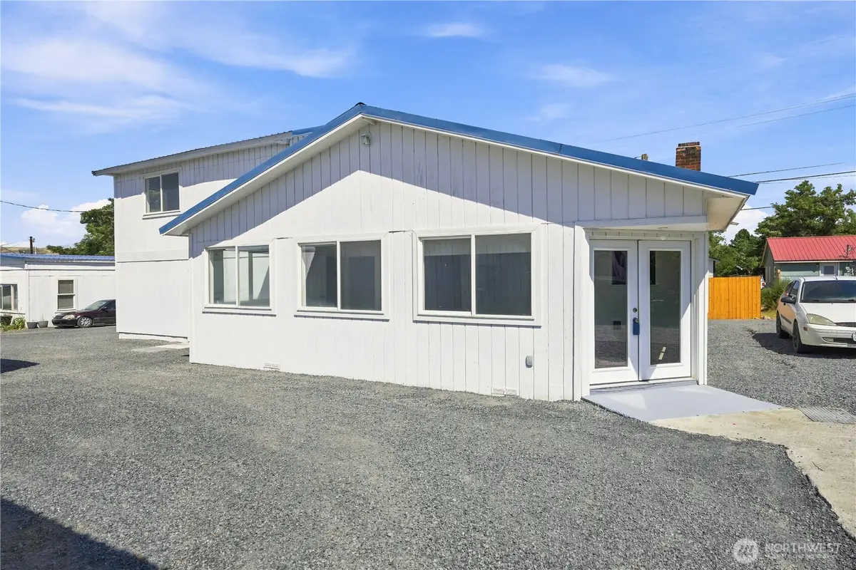 40 Cherry Street S, Soap Lake, WA 98851 - #1
