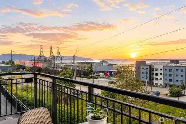 1015 Railroad Avenue #210, Bellingham, WA 98225