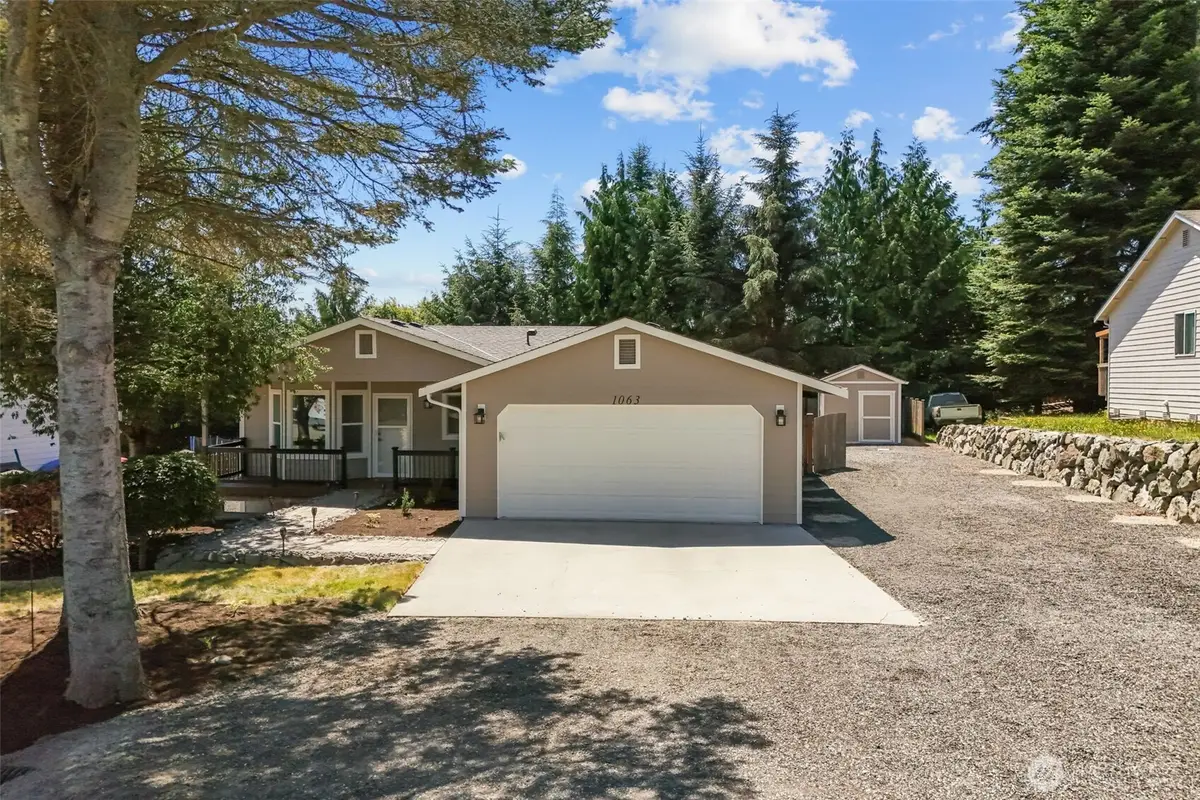 1063 Cascade Lane, Camano Island, WA 98282 - #1