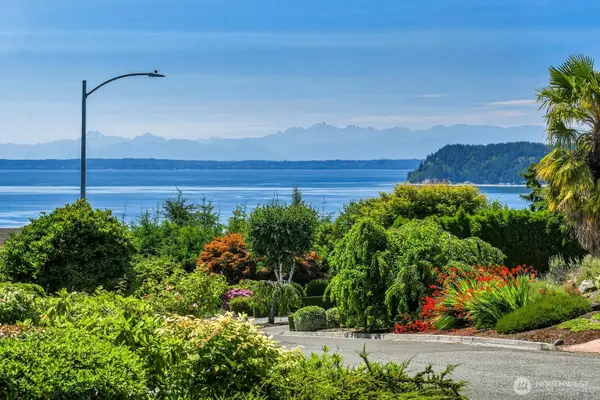 9407 61st Avenue W, Mukilteo, WA 98275