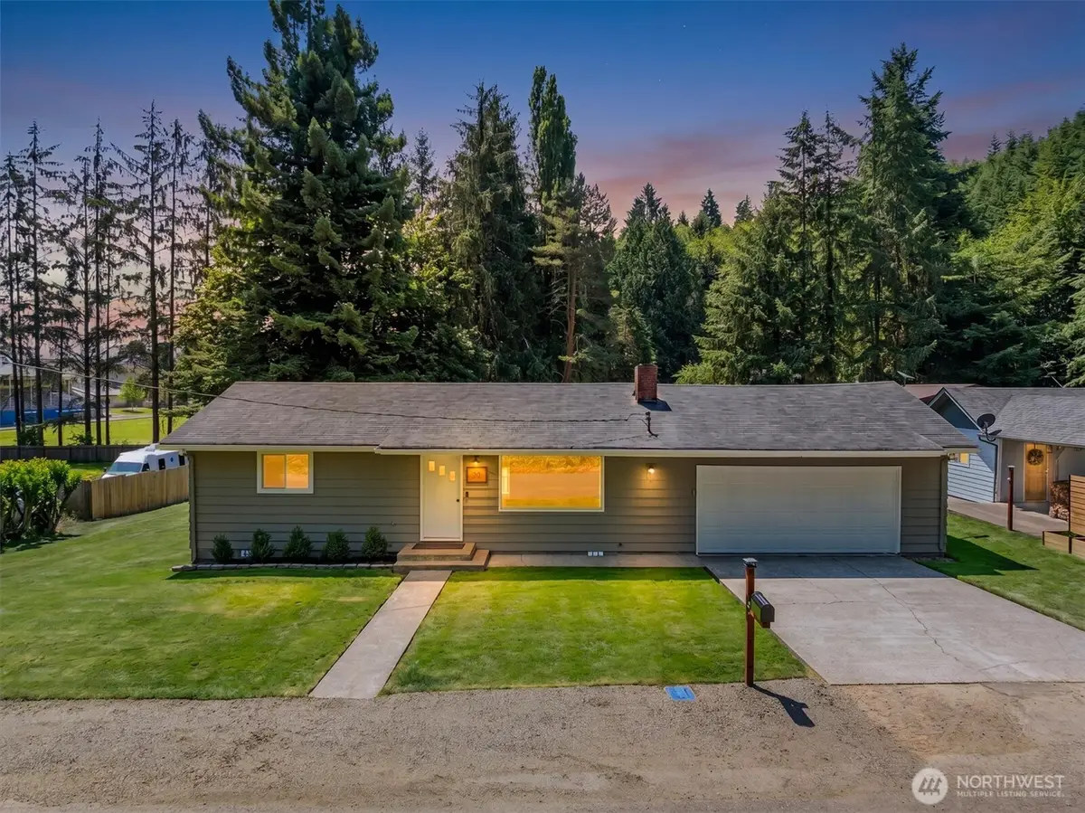 21 Maple Leaf Street, Raymond, WA 98577 - #1