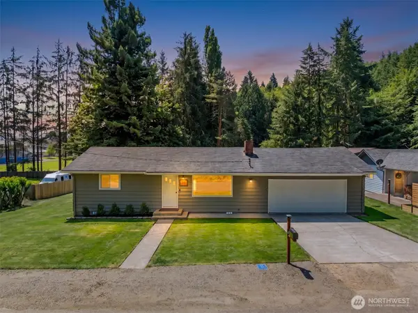 21 Maple Leaf Street, Raymond, WA 98577