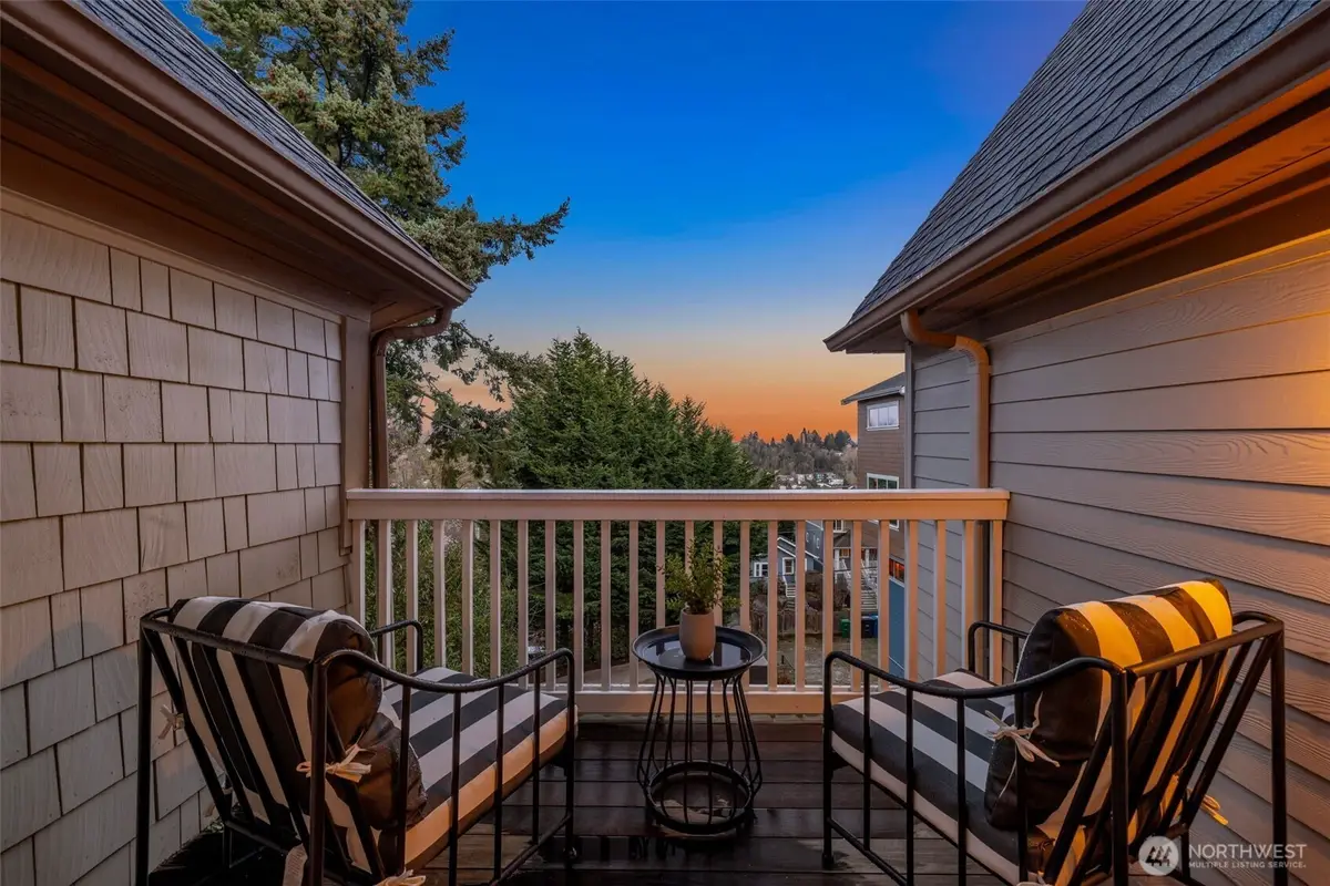 337 25th Avenue E, Seattle, WA 98112 - #1