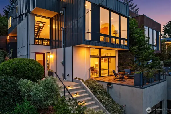 431 26th Avenue E, Seattle, WA 98112