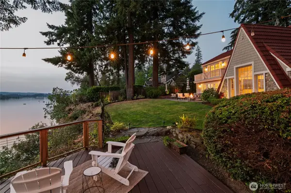 2425 Marine Drive, Bremerton, WA 98312