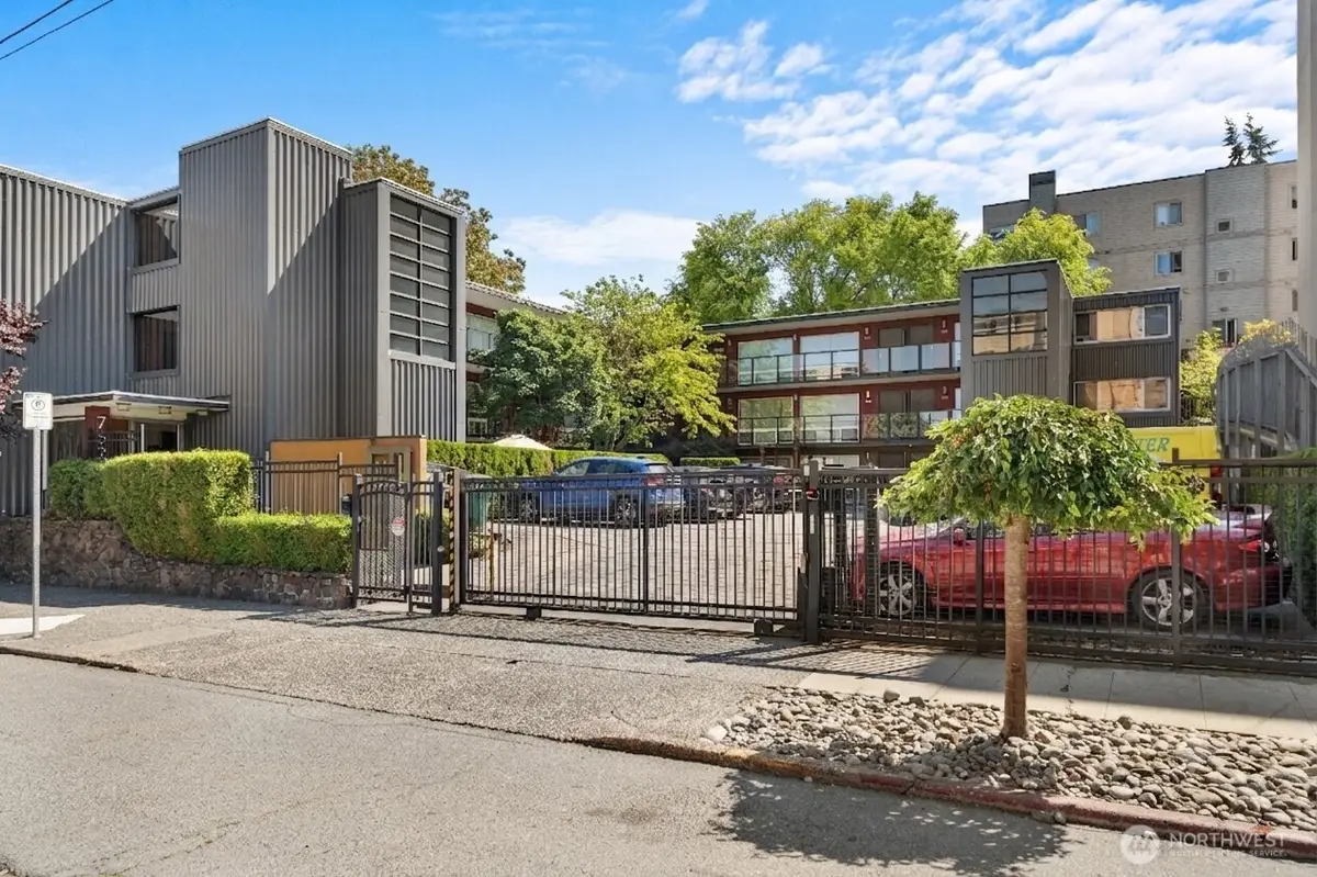 752 Bellevue Avenue E #212, Seattle, WA 98102 - #1