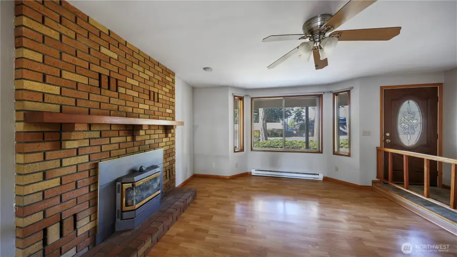368 NW Columbia Drive, Oak Harbor, WA 98277 - #2