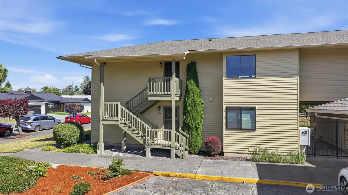 310 S 11th Street #212, Mount Vernon, WA 98274 - #1
