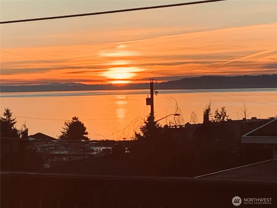 924 S 226th Place, Des Moines, WA 98198 - #2