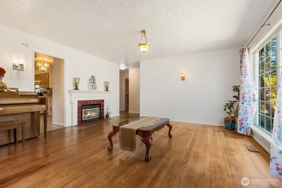 622 47th St Se, Everett, WA 98203 - #3