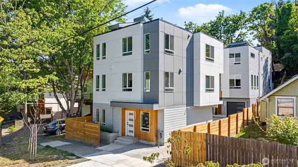 7776 Highland Park Way Sw #A, Seattle, WA 98106