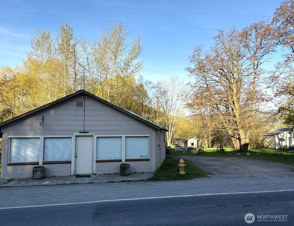 4984 Hwy 25 S, Hunters, WA 99137 - #1